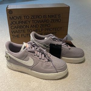Nike Air Force sneakers Never worn with  original box. Light purple. Size 9.5